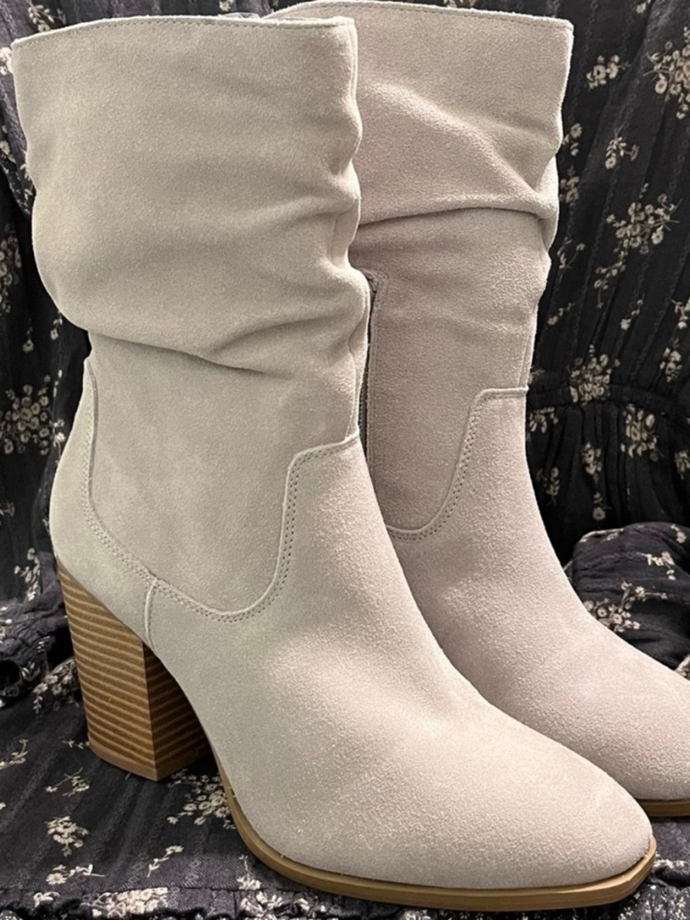 Crown & Ivy Light Gray Heeled Boots